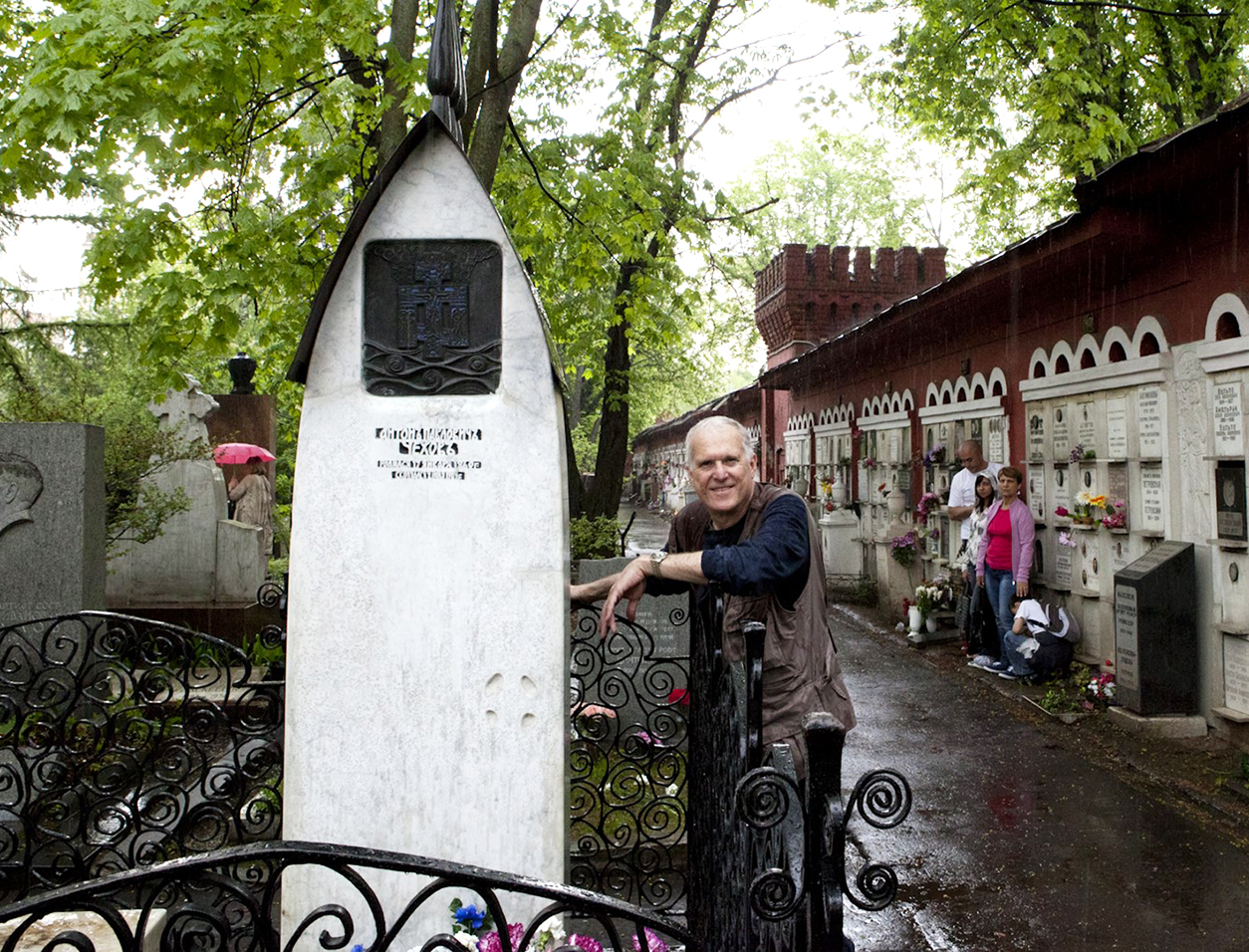 Chekhov grave, novodevichy cementery, anton chekhov, moscow, Jeffrey-M-Levine-MD; Jeff-Levine, Dr-Jeffrey-Levine, Jlevinemd, levineartstudio, 